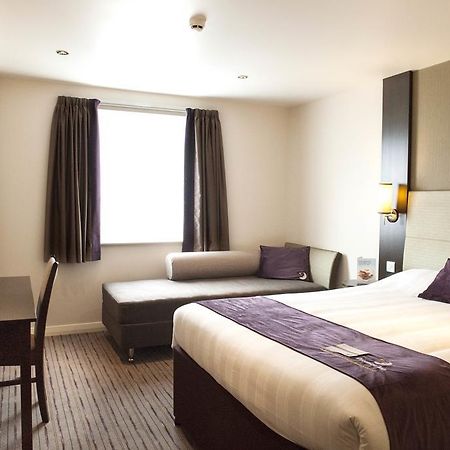 Premier Inn Данфермлін Екстер'єр фото