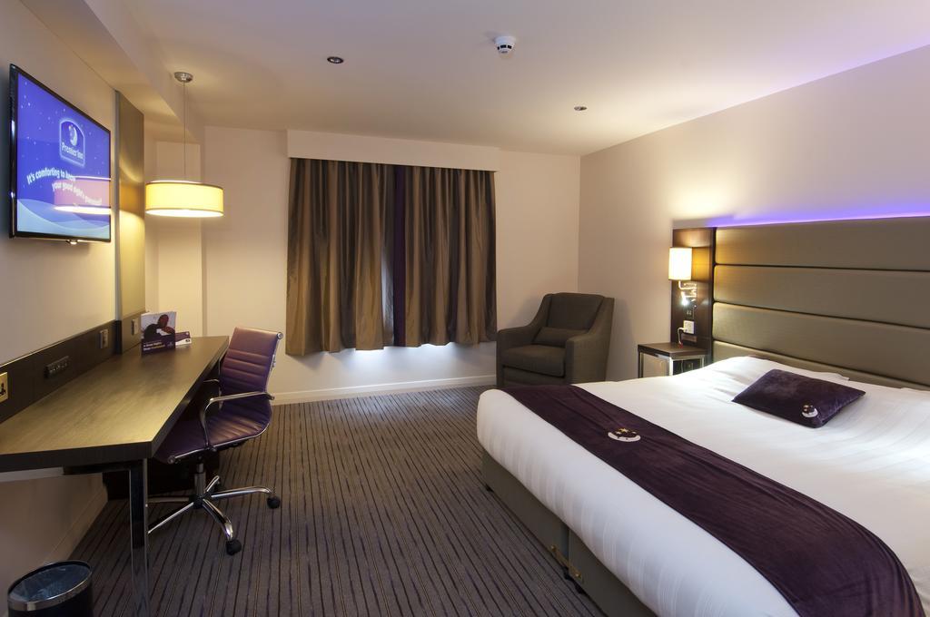 Premier Inn Данфермлін Екстер'єр фото