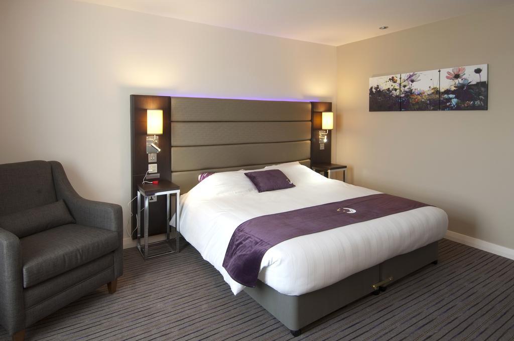 Premier Inn Данфермлін Номер фото