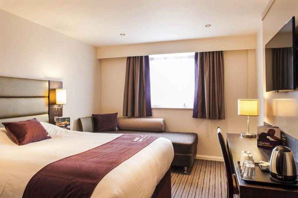 Premier Inn Данфермлін Номер фото