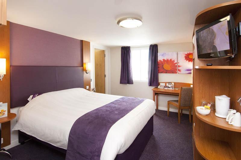 Premier Inn Данфермлін Екстер'єр фото