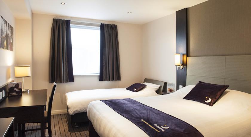 Premier Inn Данфермлін Номер фото
